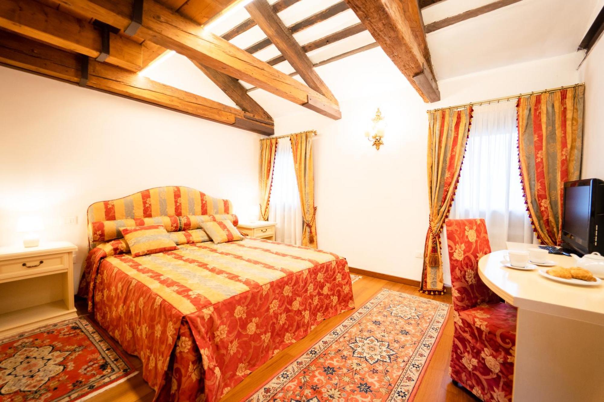 Furlani Apartments Венеция Екстериор снимка