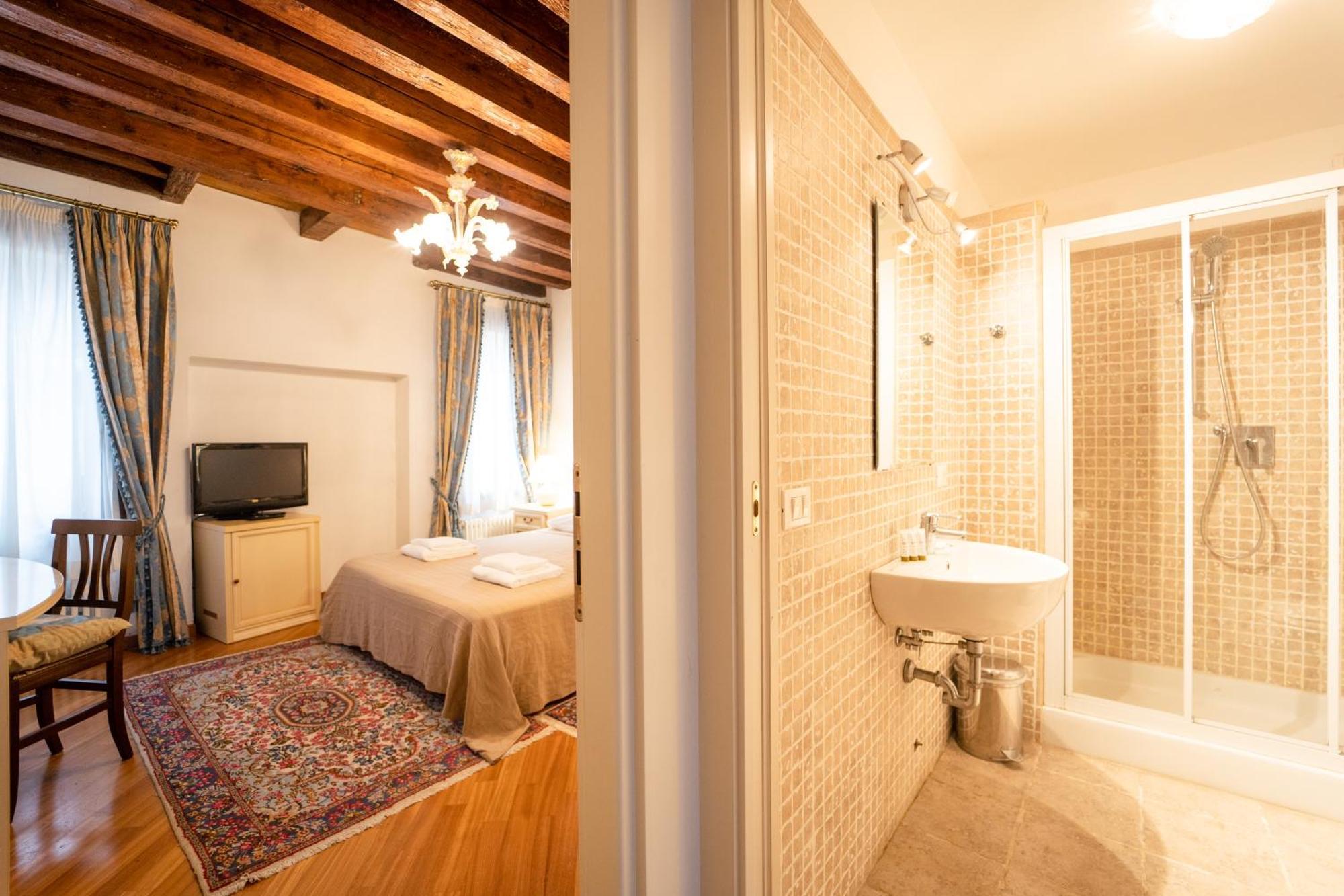 Furlani Apartments Венеция Екстериор снимка