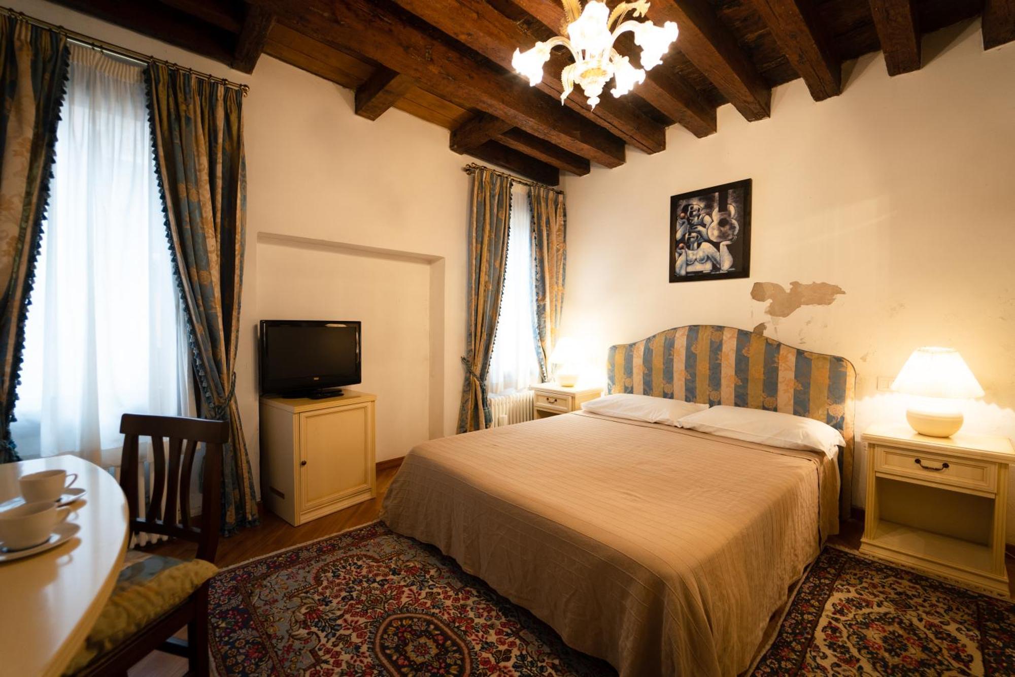 Furlani Apartments Венеция Екстериор снимка