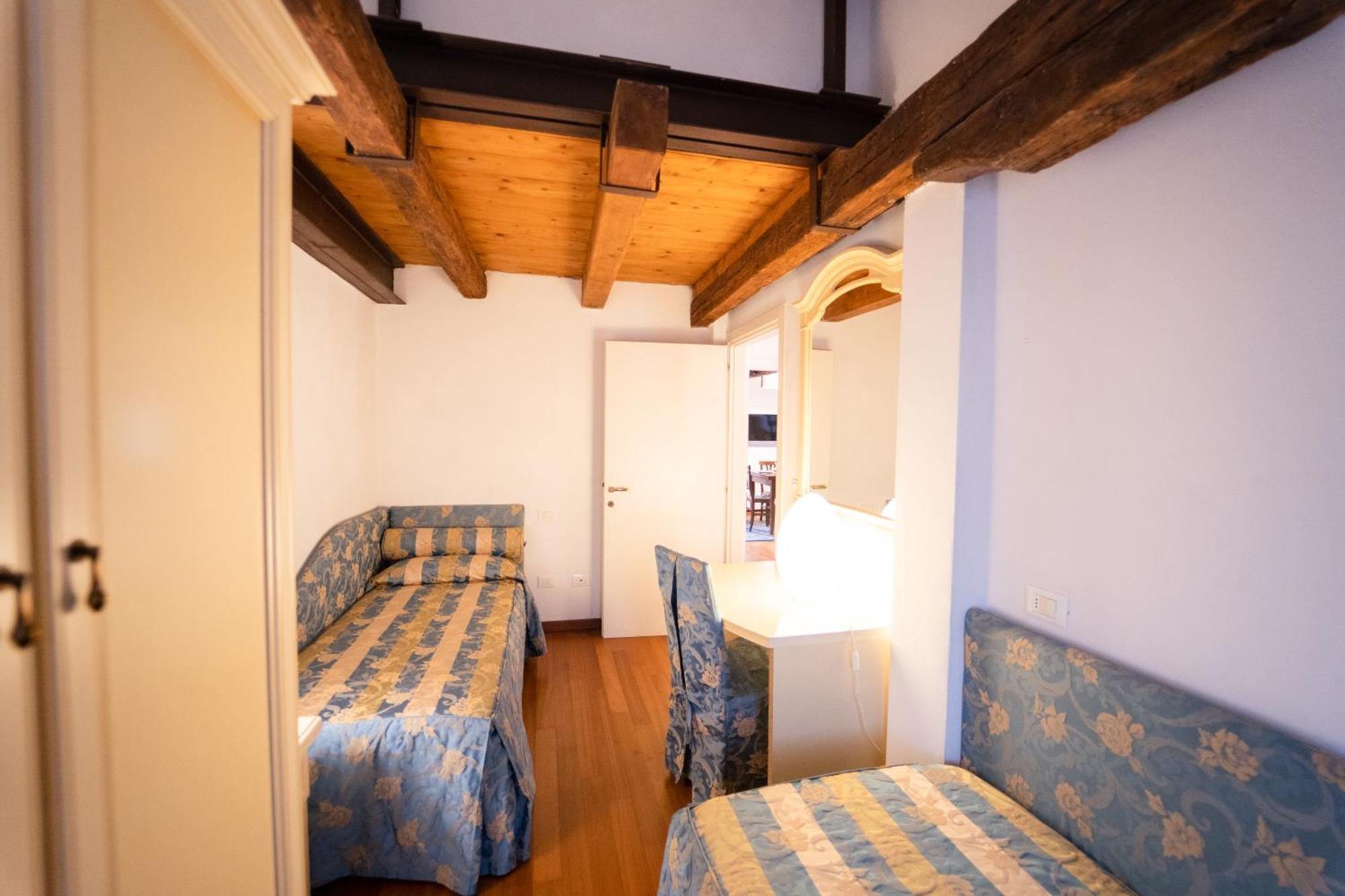 Furlani Apartments Венеция Екстериор снимка