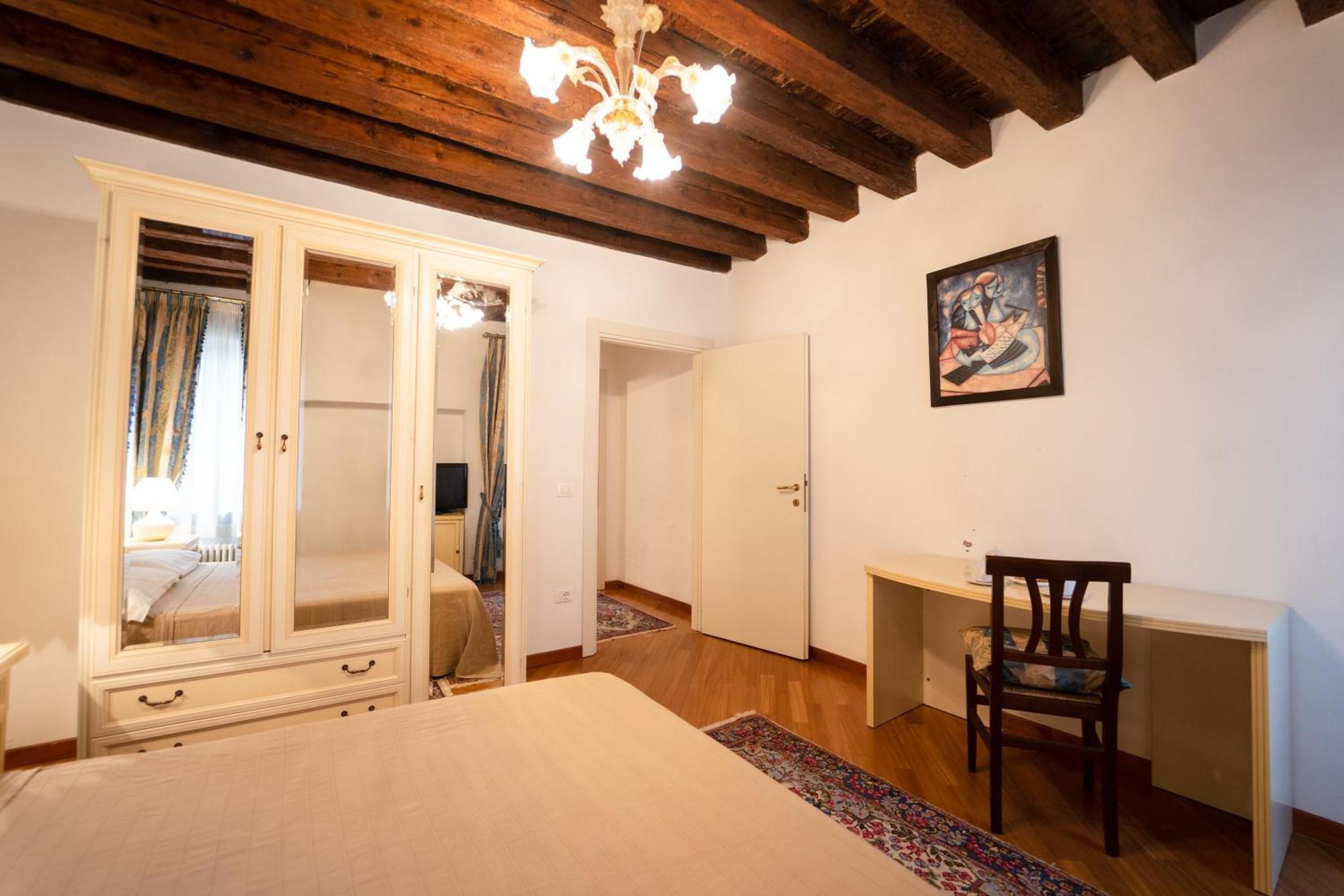 Furlani Apartments Венеция Екстериор снимка