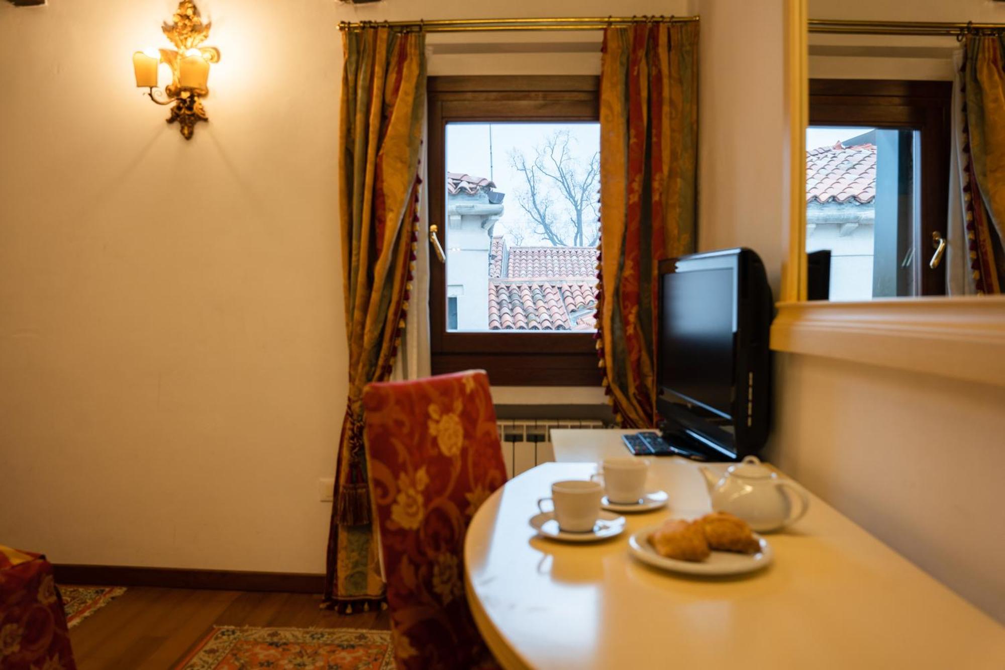 Furlani Apartments Венеция Екстериор снимка