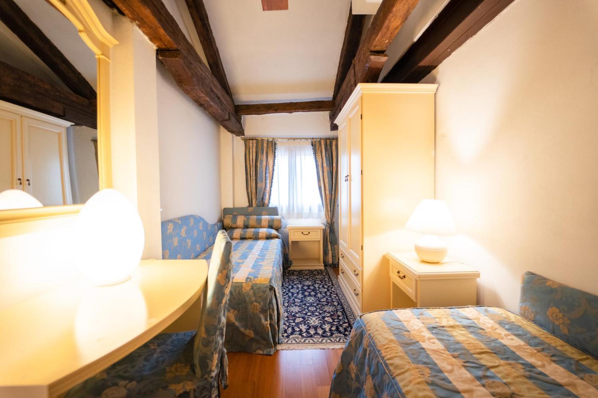 Furlani Apartments Венеция Екстериор снимка